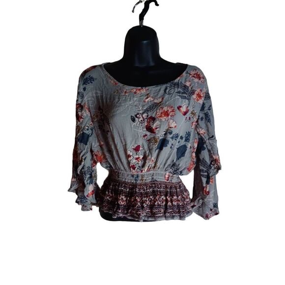 💕5/$18 Angie Top sz. Sm - Picture 1 of 5
